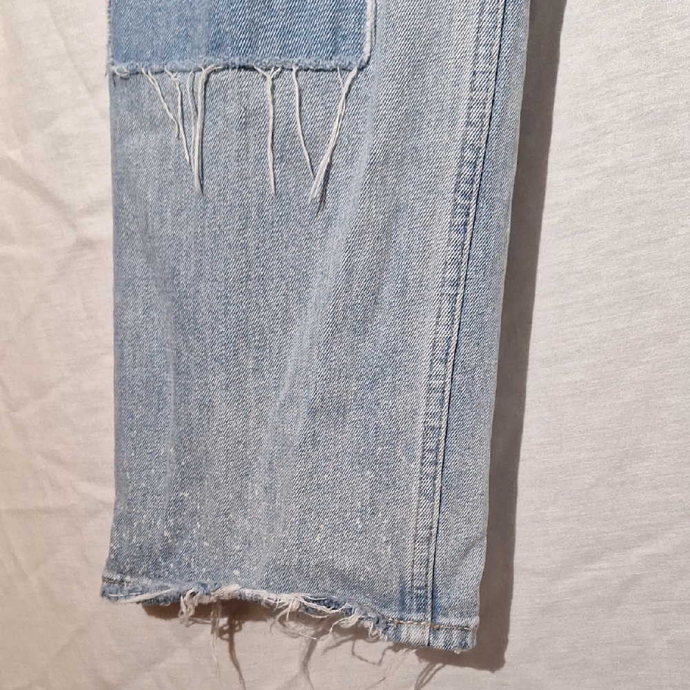 3/$20-Abercrombie & Fitch Light Blue Denim Jeans, Patchwork, Distressed, 8 - Picture 6 of 13